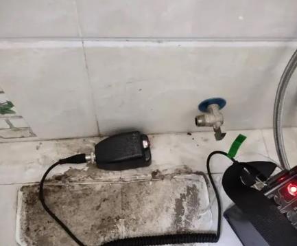 电白屋顶漏水维修公司分享下卫生间漏水的危害及解决方法
